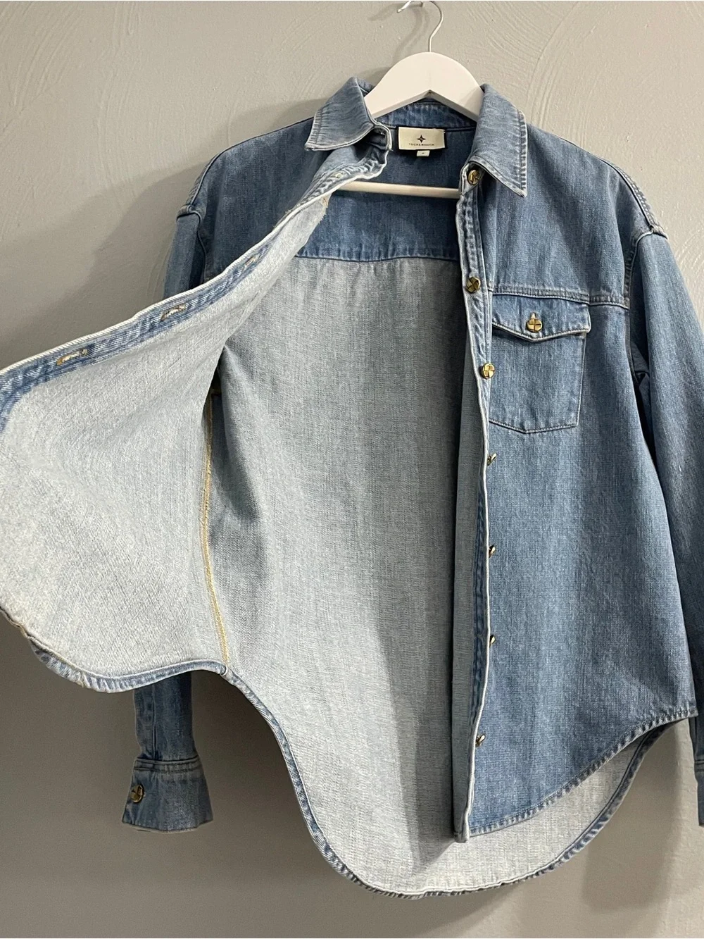 Tuckernuck Women’s Denim Shirt Jacket Chessy Shacket Size S